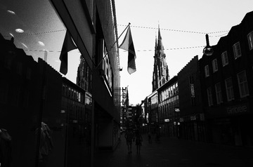 R0010799