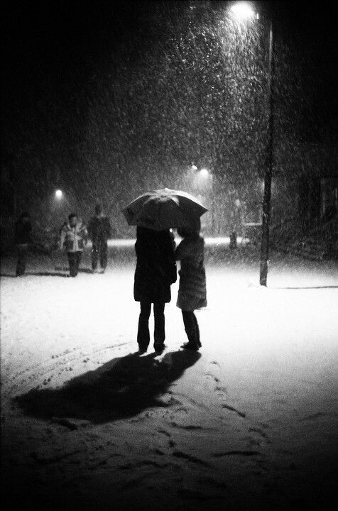 snow&amp;sister<br />
Leica m6    V35/1.4   HP5