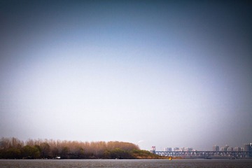 自然与城市.jpg
