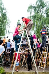 无票的龙舟赛看客6+刘万荣+四川省内江市13088226078