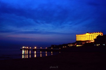 海边夜景