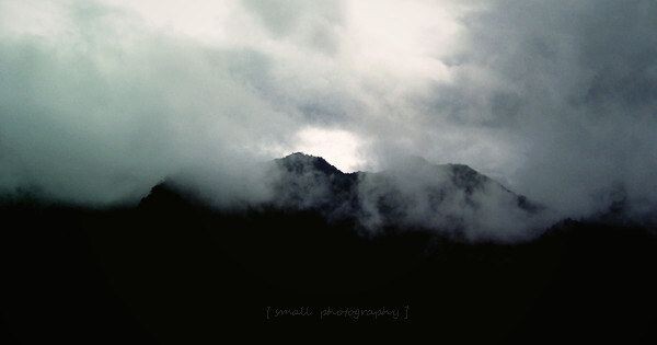 The dawn<br />
