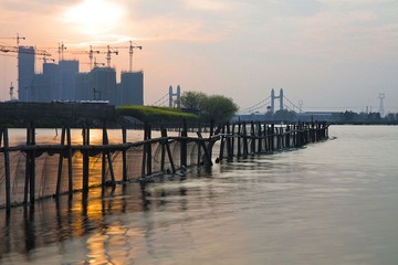 边缘绍兴