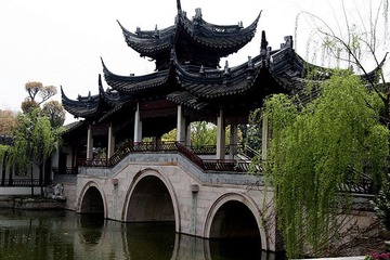 绝胜烟柳满皇都