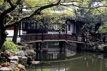 拙政园内小飞虹