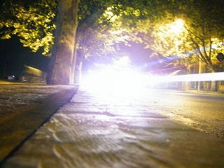 马路散步