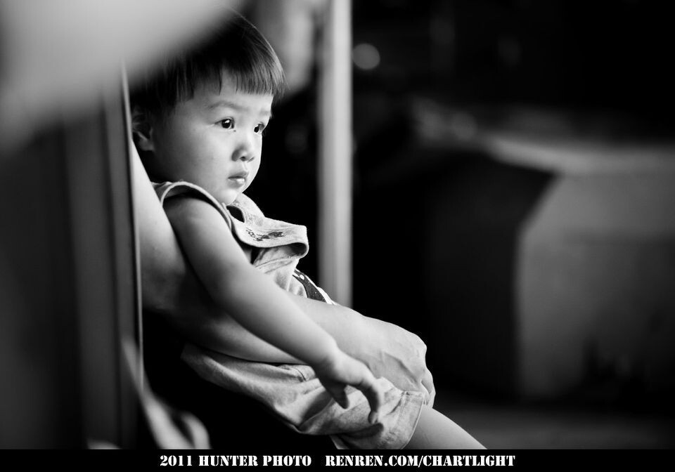 公交車上的孩子<br />
