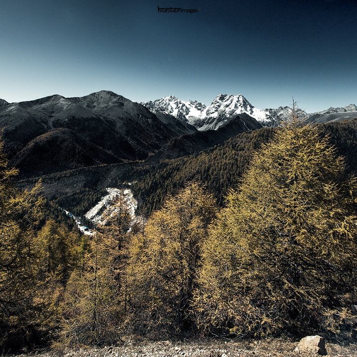 白馬雪山<br />
