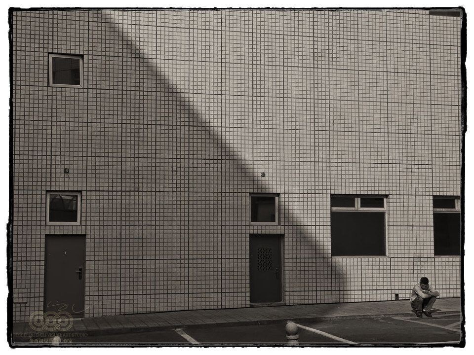 2011年11月6日，北京亮马大厦<br />
Beijing, Nov. 6, 2011
