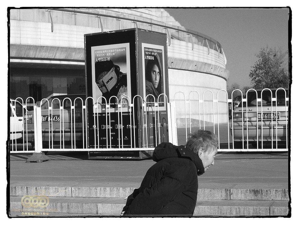 2003年11月16日，北京世纪坛<br />
Beijing, Nov. 16, 2003