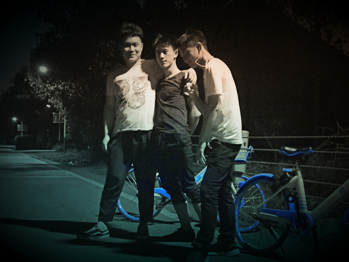 《"一群疯子的折腾"》 二零一九.