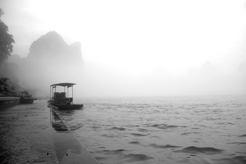 桂林.漓江晨雾