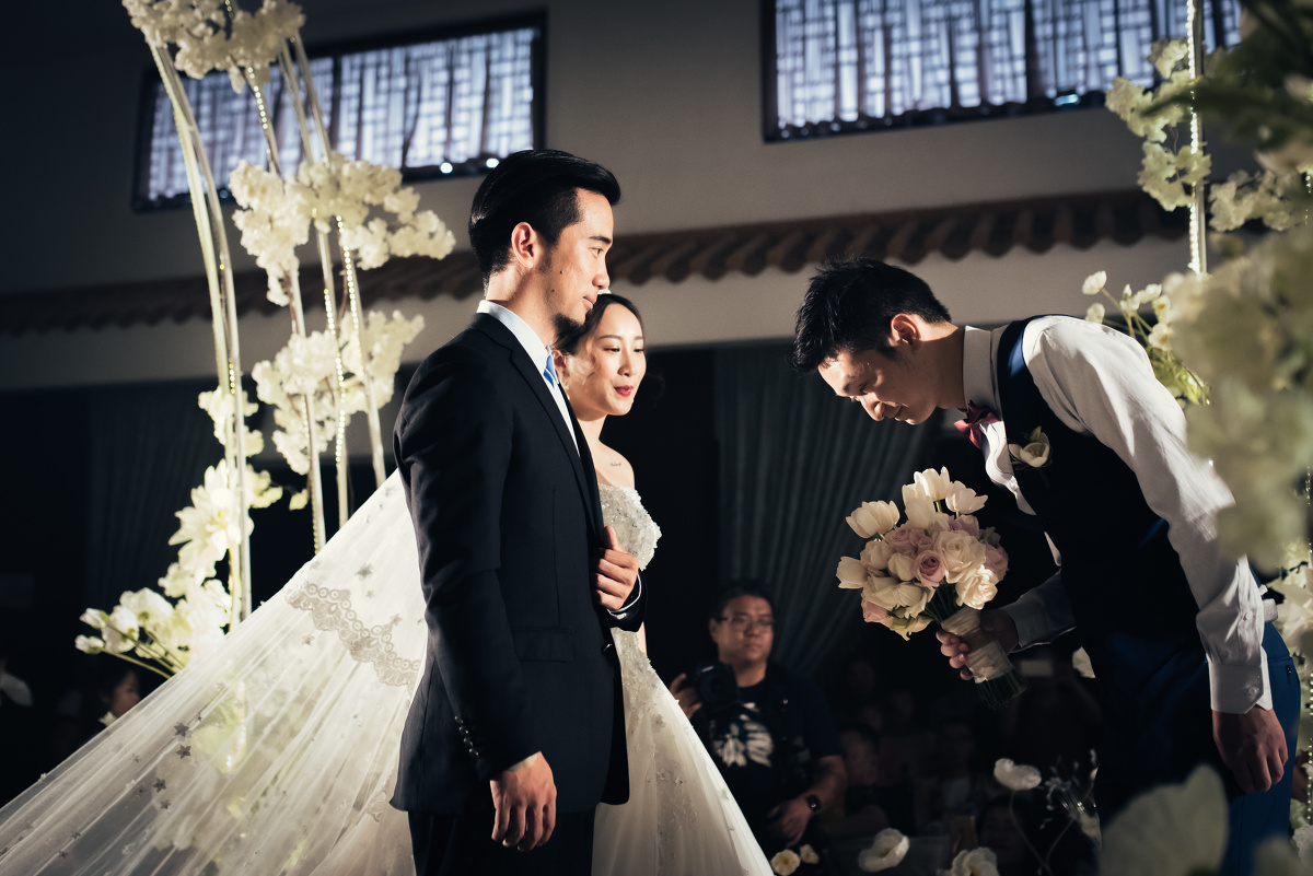 最沉重最快乐的婚礼摄影记我表妹的婚礼现场