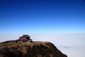 峨眉金顶
