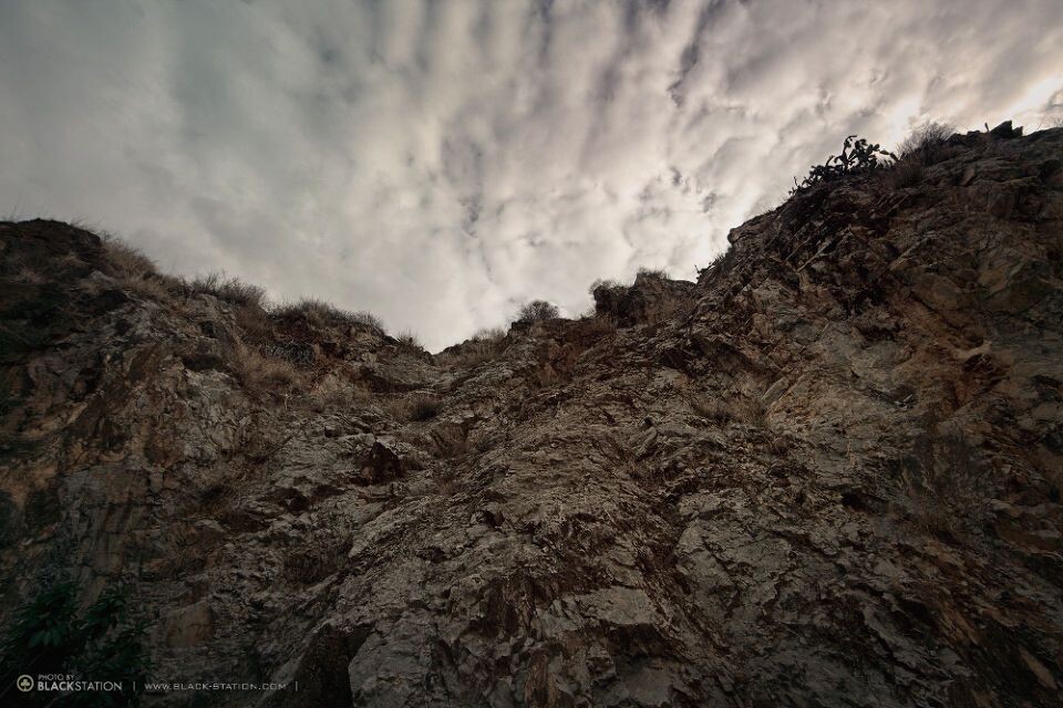崖 / Cliff<br />
