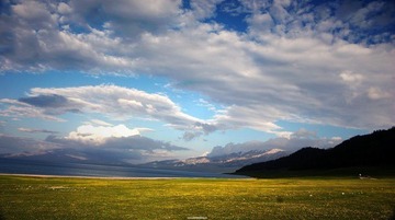 赛里木湖