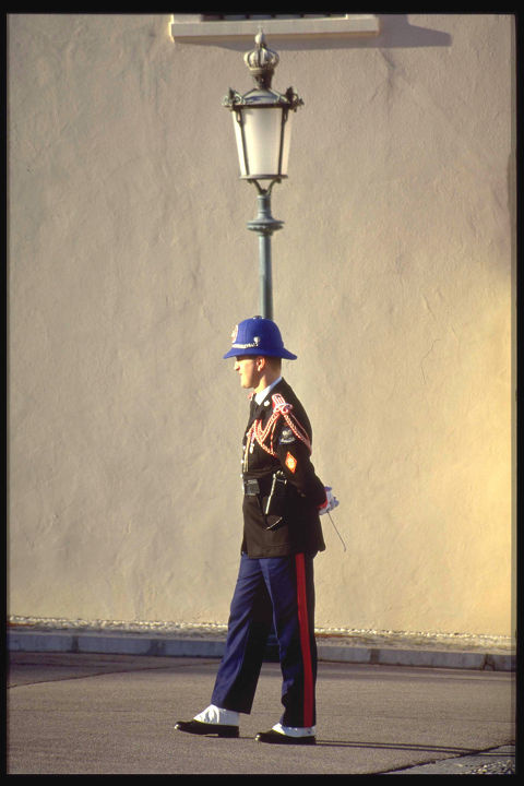policeman in monaco br /> 南欧袖珍国摩纳哥的警察