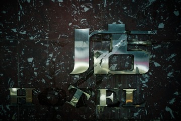 001