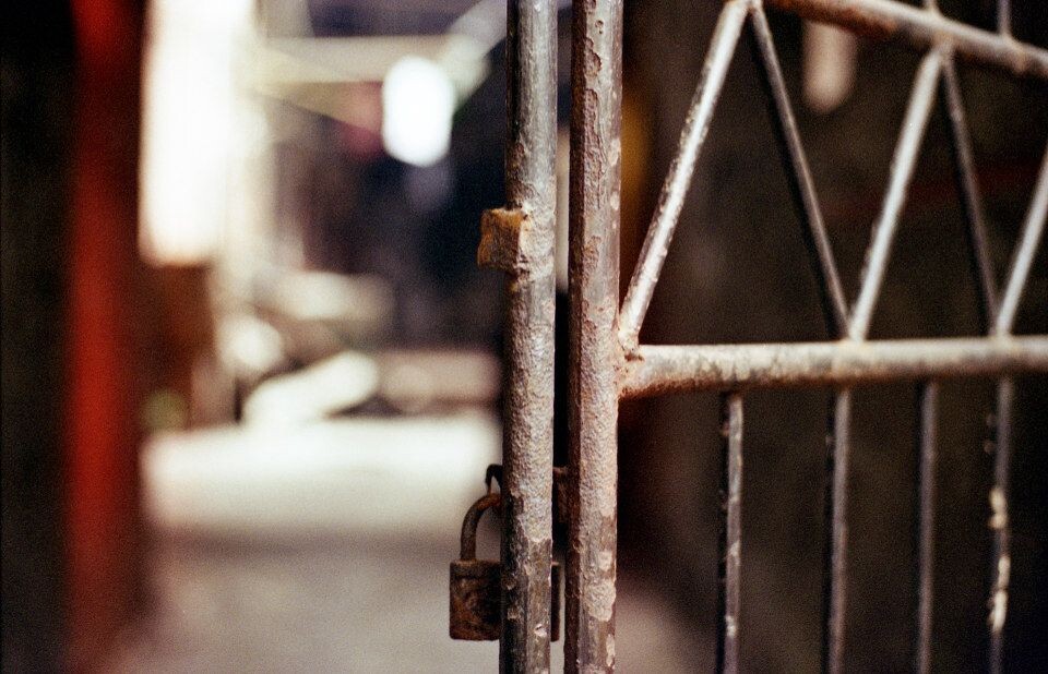 CONTAX  ZEISS 50 1.4<br />
十八梯附近