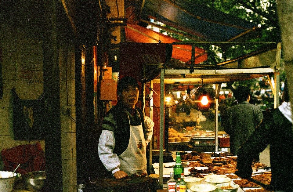 CONTAX ZEISS 50 1.4<br />
十八梯附近