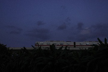 912212