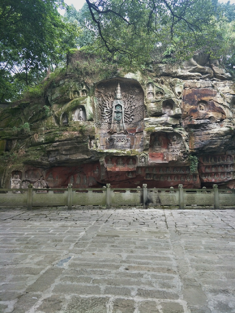 玉蟾山石窟四川省泸县