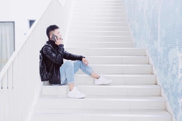 001