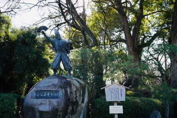 001