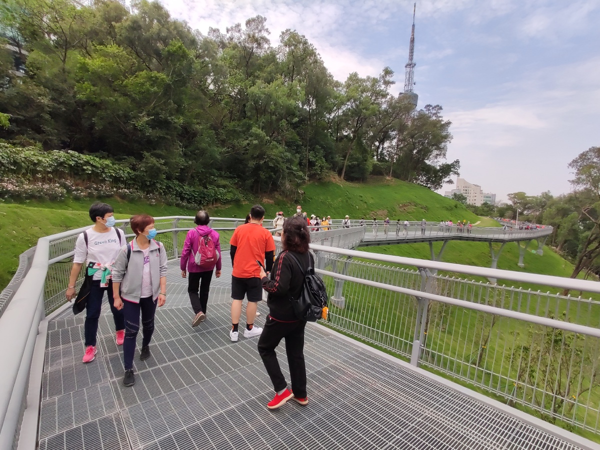 云道弯弯61广州越秀山雕塑公园空中走廊段