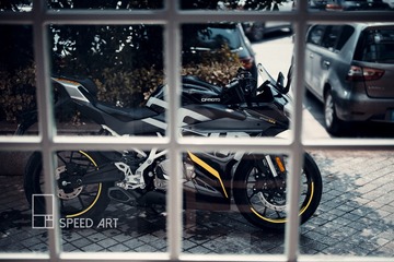 1648010