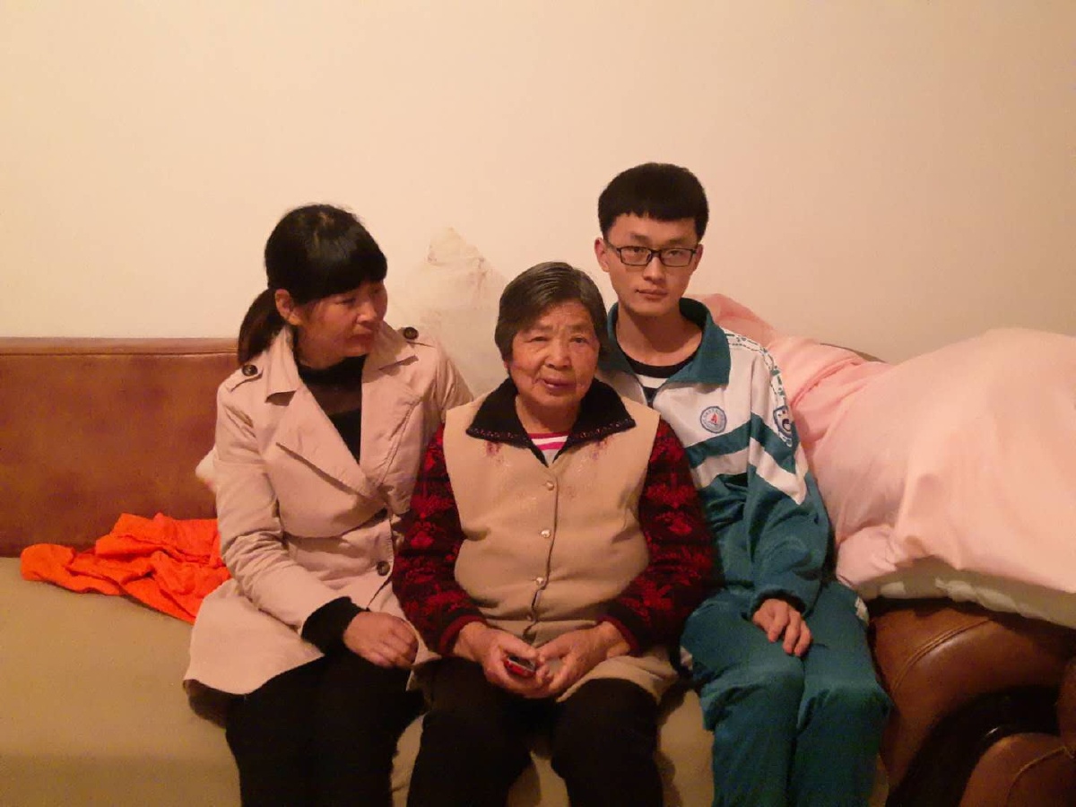 过去的再回不去了