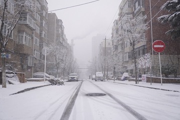 674301