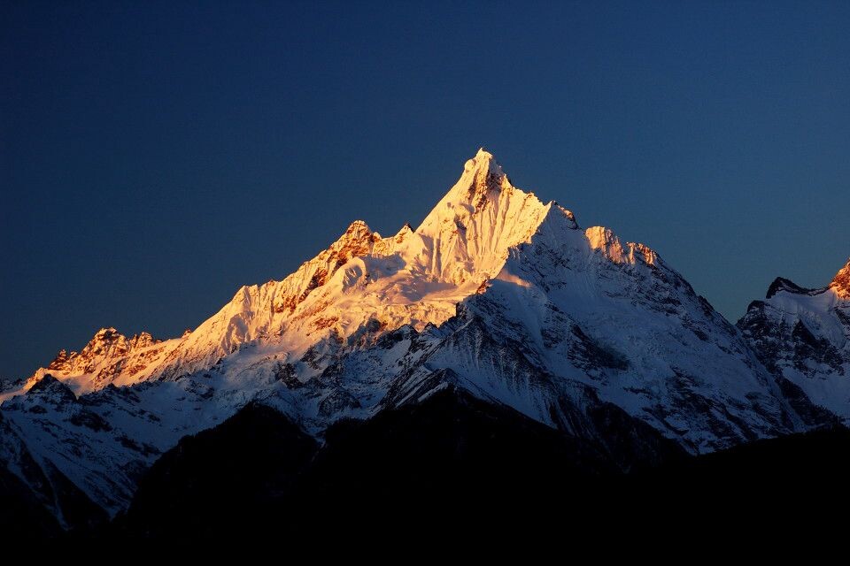梅里雪山 缅茨姆峰<br />
