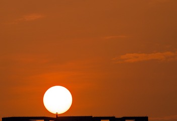 765586