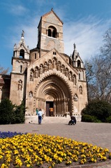 Budapest-church-ori
