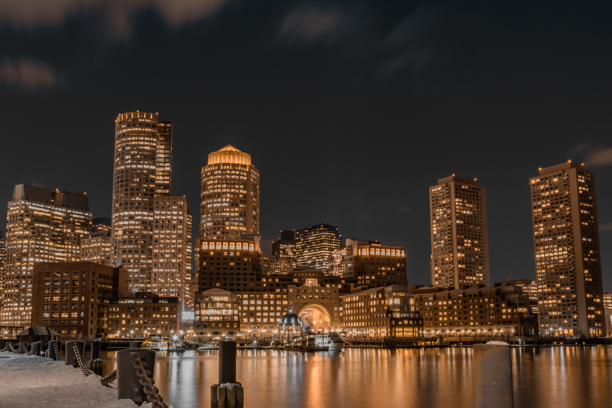 波士顿夜景天际线