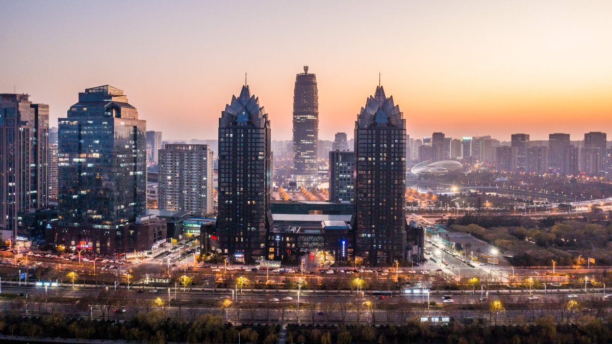 郑州cbd航拍夕阳夜景