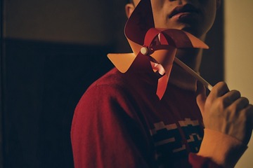 001
