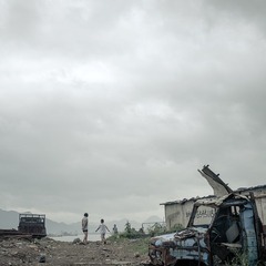 L1000883