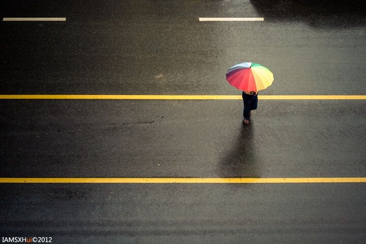 彩虹伞<br />

