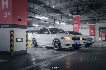 880691