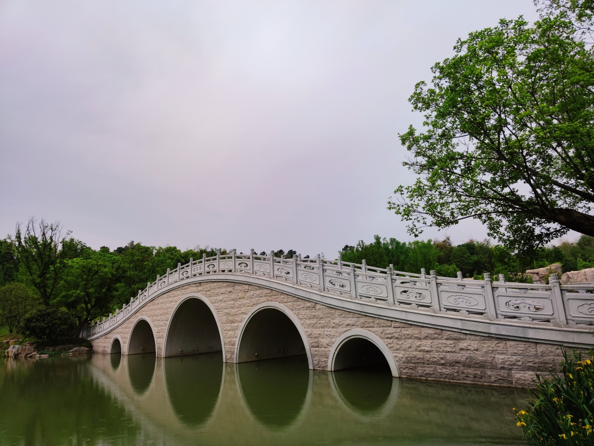 南京牛首山集贤桥.