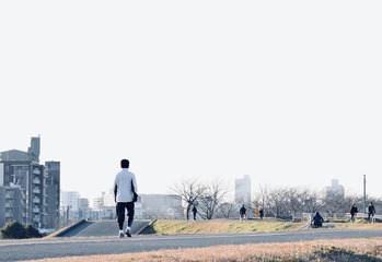 001