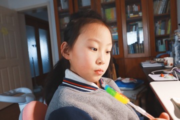 607760