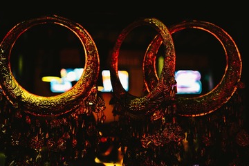 001