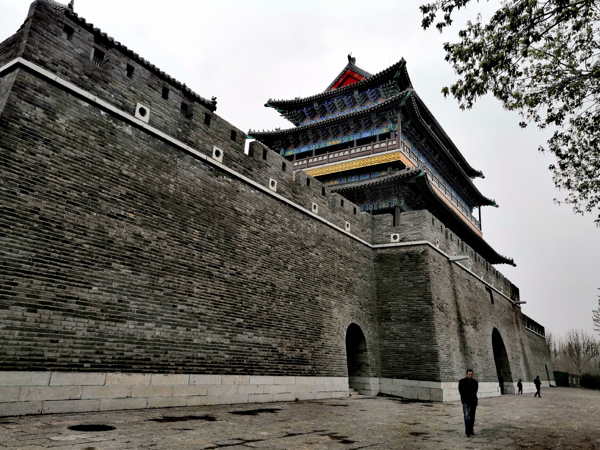 地理答啦摄影像座古城却是新城位于济南长清