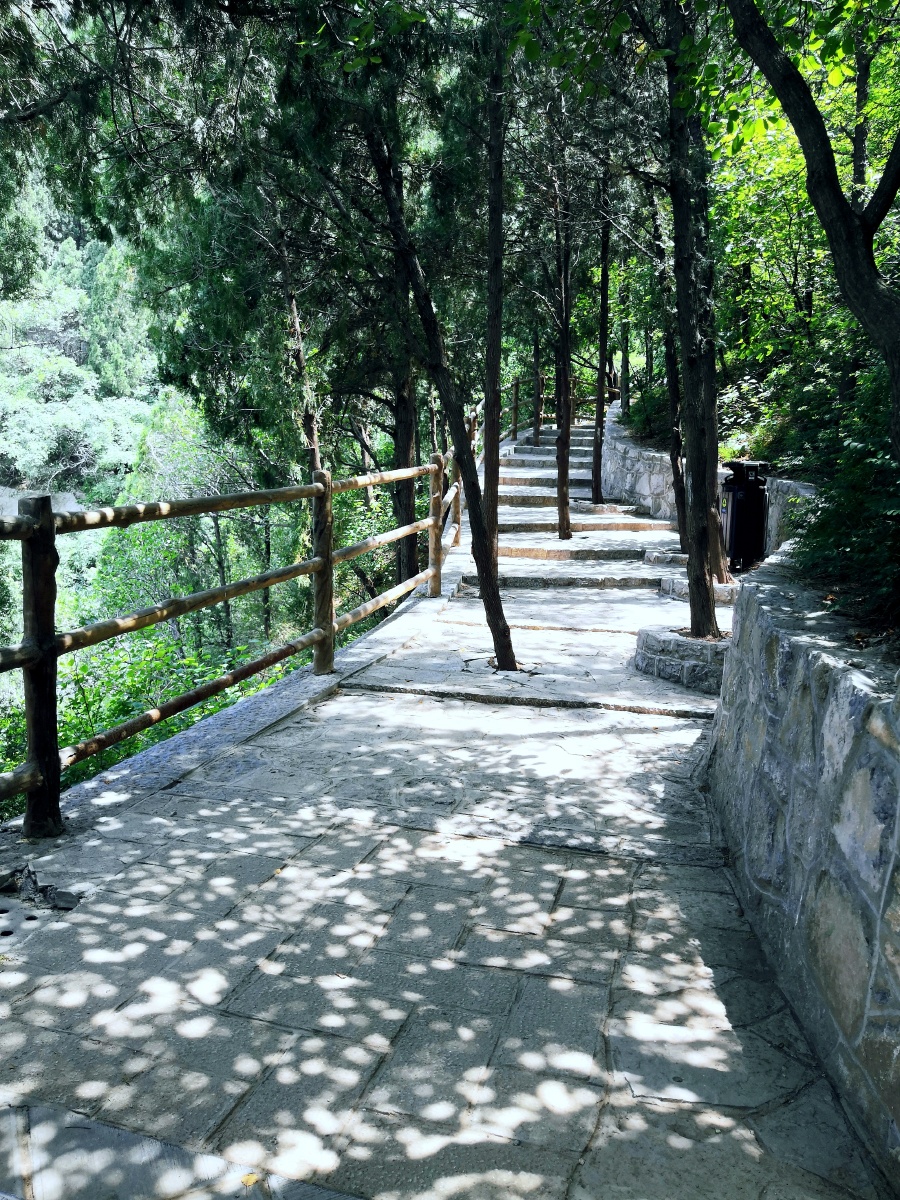 济南佛慧山千米画廊