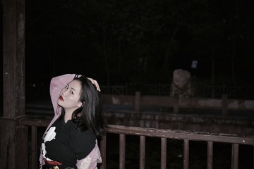 001