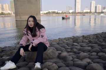 001