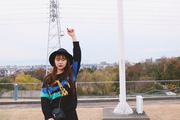 001